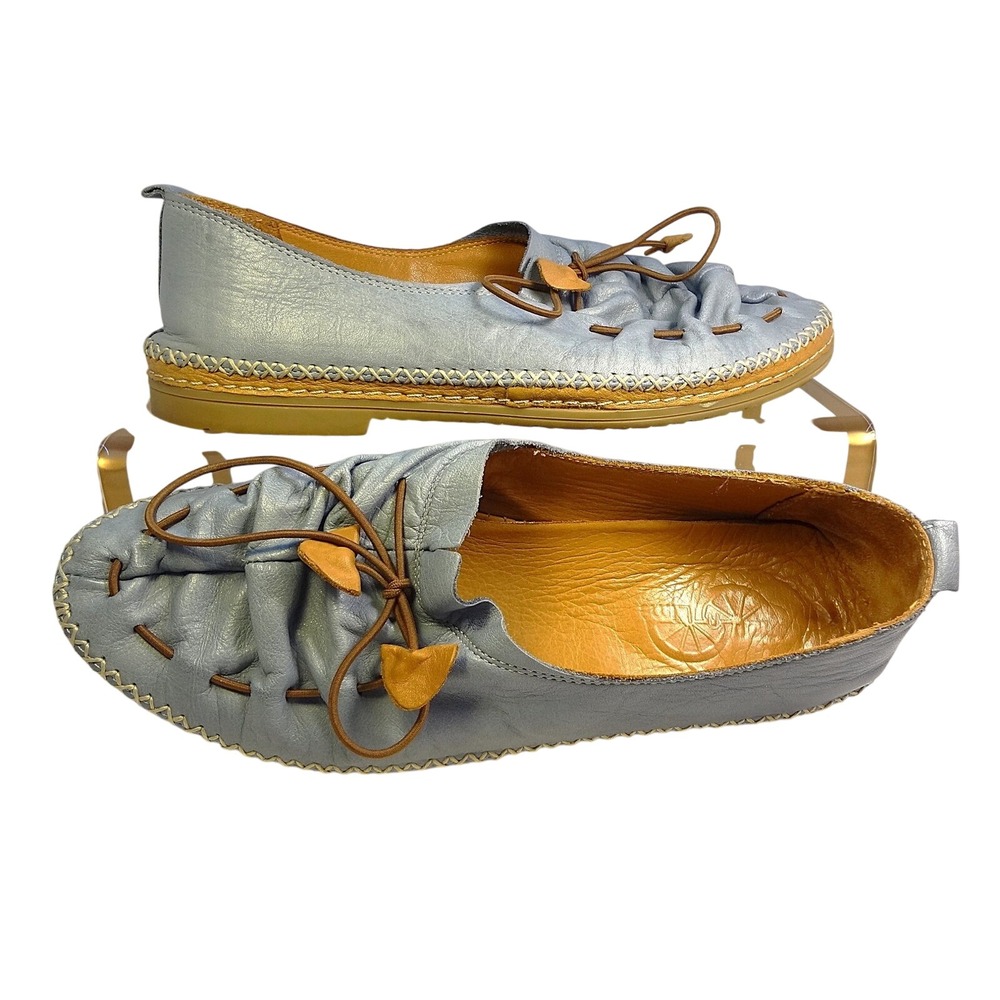 Lemon 'n Lime Light Blue Buttery-soft Leather Ruched Flats EU/41; Women's/10.5